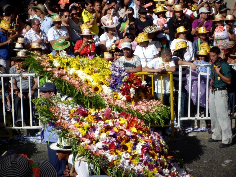 コロンビア 第２の都市 花の都 メデジン カリブ海に面する世界遺産の町カルタヘナ Travel Plus
