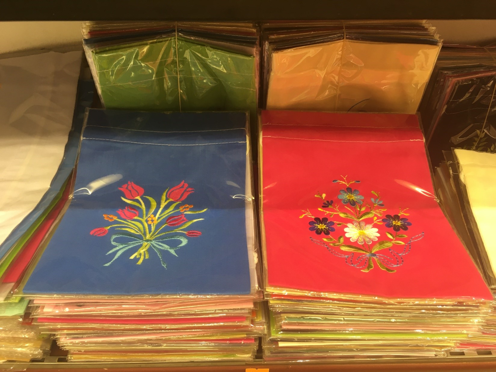 キュートなアジアン雑貨の宝庫♪ベトナム・ハノイ旧市街での人気お土産5選 | TRAVEL PLUS